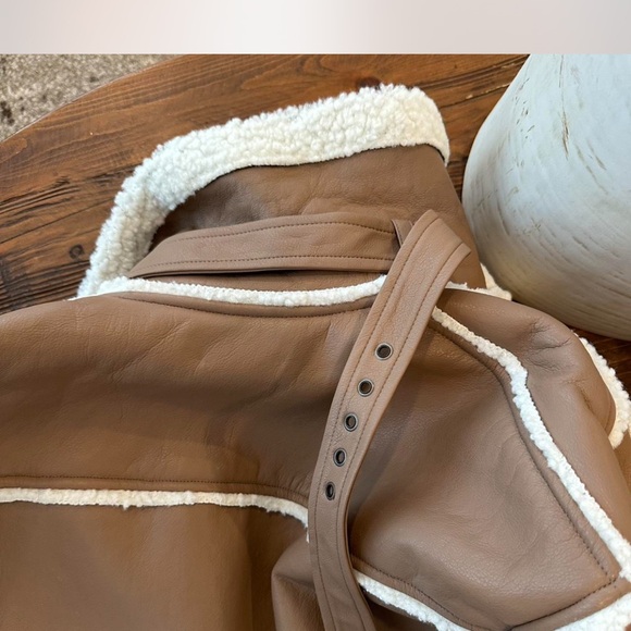 Women's Tan Shearling Jacket - Picture 7 of 7